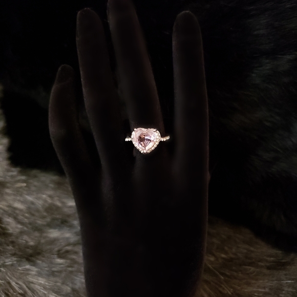 Pink Heart Shaped Diamond Fashion Ring - Picture 4 of 8